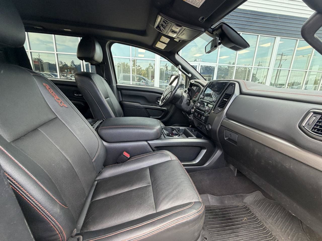 Used 2023 Nissan Titan PRO-4X w/ Pro-4x Convenience Package AWD/4WD image 13