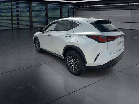Certified 2025 Lexus NX 250 FWD w/ Towing Package (2000 Lbs) image 6