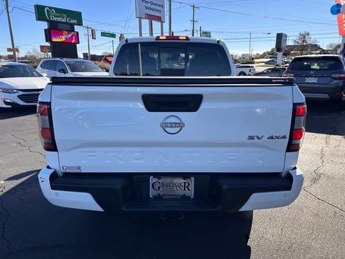 Used 2023 Nissan Frontier SV w/ SV Convenience Package image 4