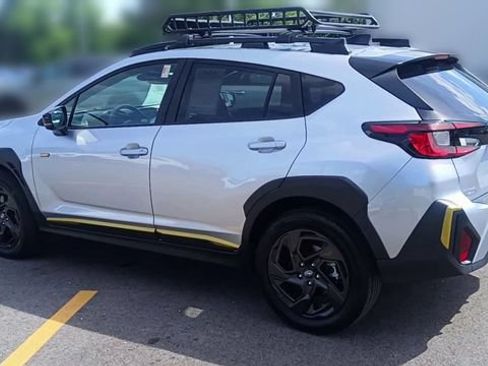 Used 2024 Subaru Crosstrek 2.5i Sport w/ Crosstrek Mirror Package AWD/4WD image 9