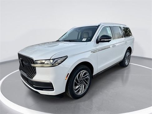 New 2025 Lincoln Navigator Reserve image 1