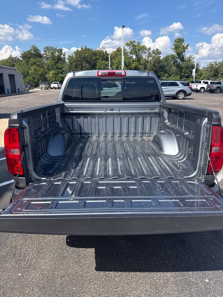 Used 2018 Chevrolet Colorado Z71 RWD image 3