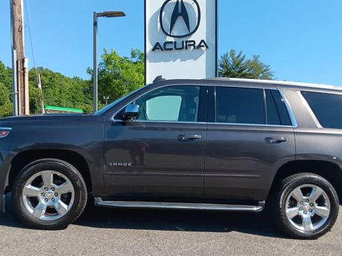 Used 2017 Chevrolet Tahoe Premier AWD/4WD image 2