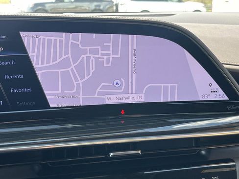 Used 2024 Cadillac Escalade Premium Luxury w/ Performance Package image 35