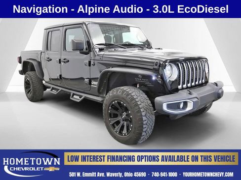 Used 2023 Jeep Gladiator Overland AWD/4WD image 1