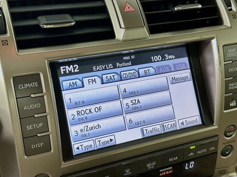 Used 2013 Lexus GX 460 Premium image 16