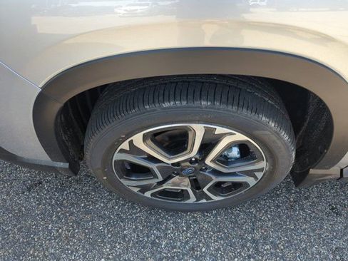 Used 2025 Subaru Ascent Limited image 33