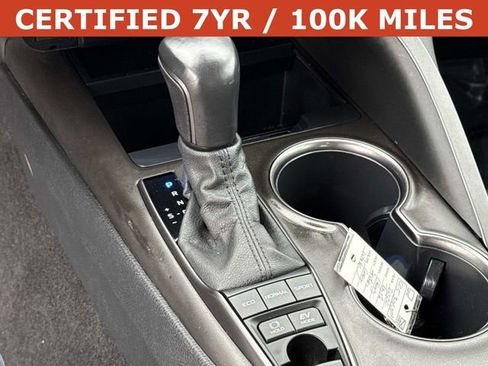 Used 2022 Toyota Camry SE image 22