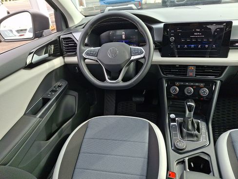 Used 2025 Volkswagen Taos S image 10