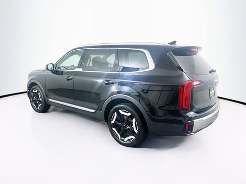 Used 2025 Kia Telluride S FWD image 5