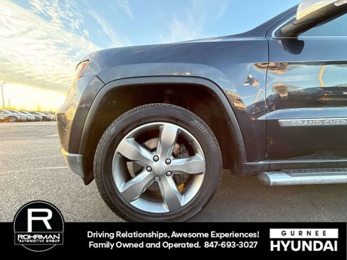 Used 2012 Jeep Grand Cherokee Overland w/ Mopar Chrome Edition Group image 11