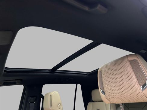 Used 2024 Cadillac Escalade Premium Luxury image 27