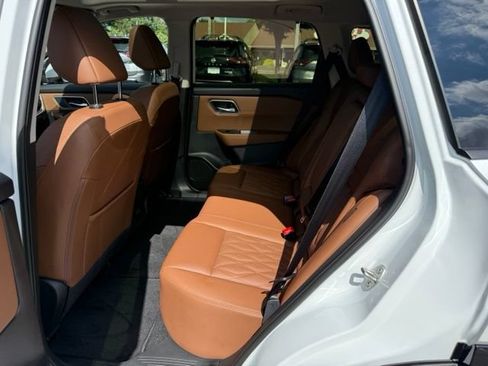 Certified 2026 Nissan Rogue Platinum AWD/4WD image 24