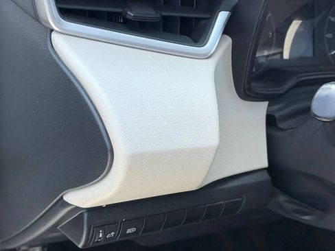 Used 2023 Toyota Corolla LE w/ Carpet Mat Package (TMS) FWD image 7