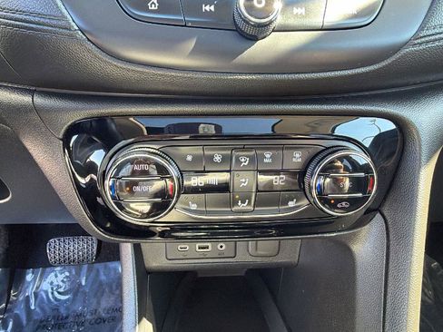 Used 2021 Buick Encore GX Select w/ Advanced Technology Package image 14