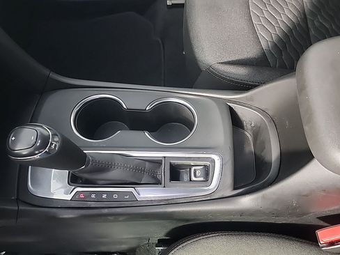 Used 2020 Chevrolet Equinox LT image 28