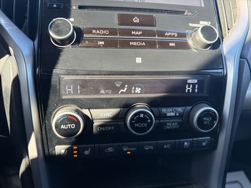 Used 2019 Subaru Ascent Touring w/ Popular Package #3 image 29