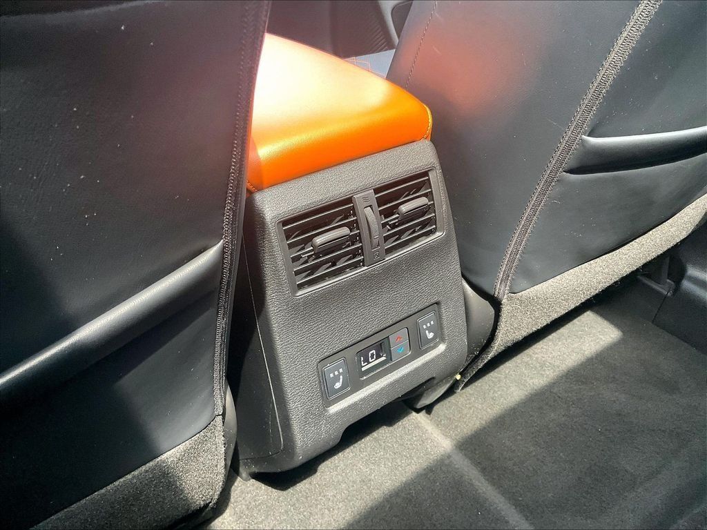 Used 2022 Mitsubishi Outlander SEL AWD/4WD image 27