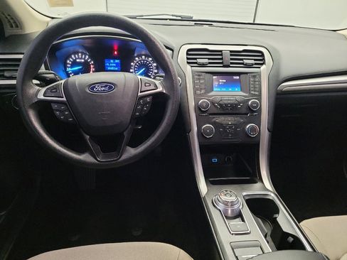 Used 2018 Ford Fusion S image 22