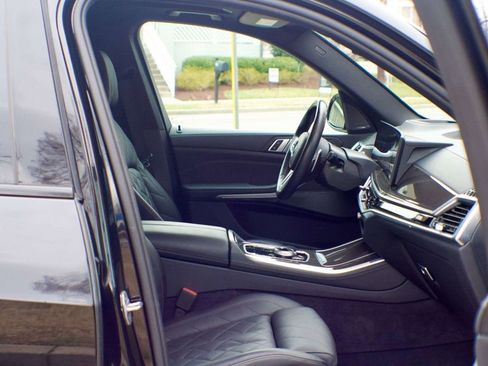 Used 2024 BMW X5 M60i image 40