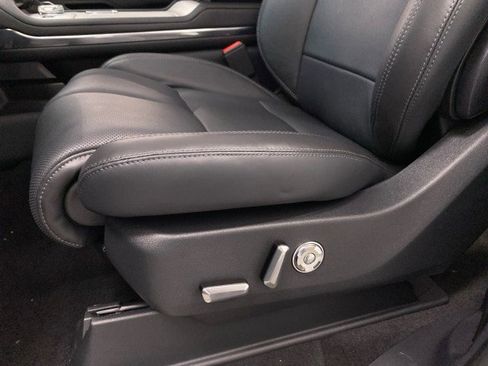 New 2025 Lincoln Navigator L Reserve image 20