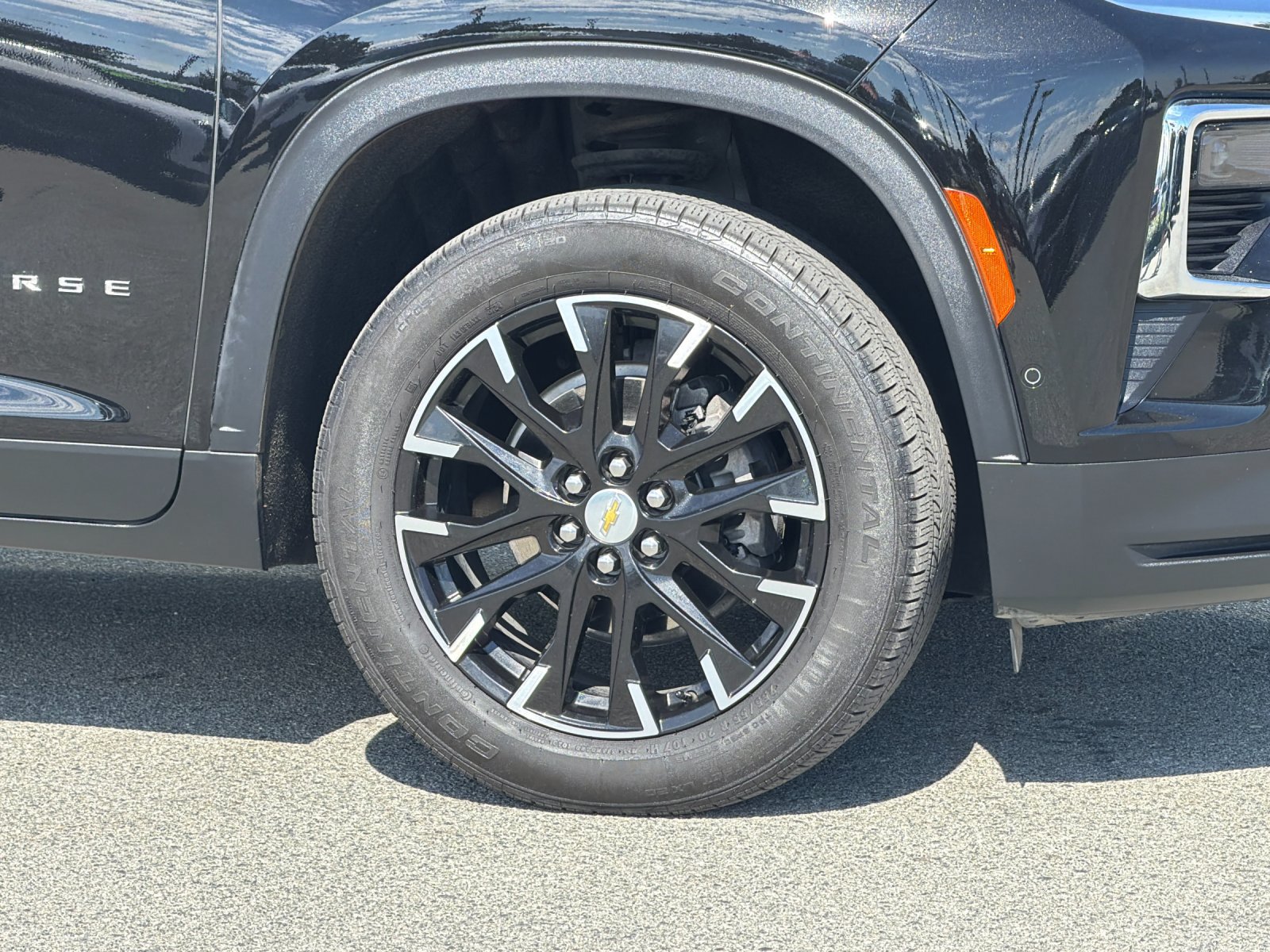 Used 2025 Chevrolet Traverse LT w/ Enhanced Driving Package FWD image 38