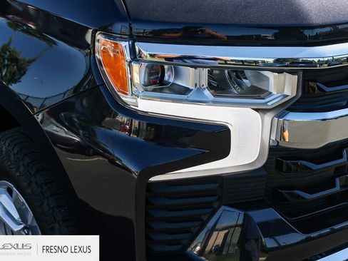 Used 2024 Chevrolet Silverado 1500 LT AWD/4WD image 10