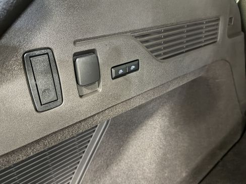 Used 2024 Lincoln Nautilus Black Label image 31