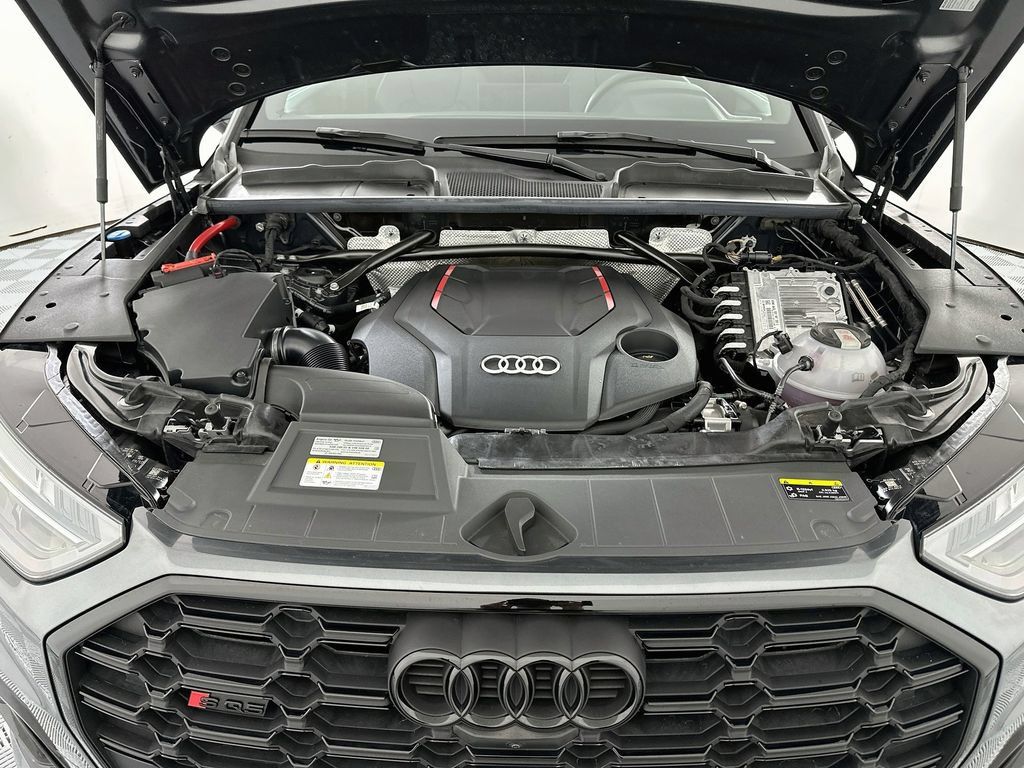 Used 2025 Audi SQ5 Premium Plus AWD/4WD image 32