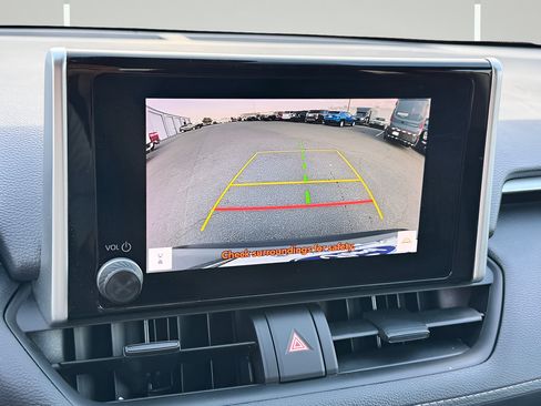 Used 2023 Toyota RAV4 LE FWD image 13