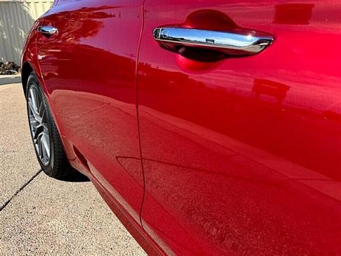 Used 2020 Genesis G70 2.0T image 21