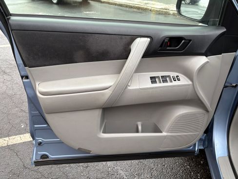 Used 2008 Toyota Highlander Sport image 12