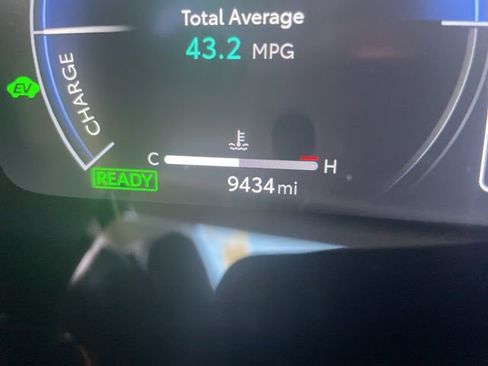 Used 2025 Toyota Camry XSE FWD image 15