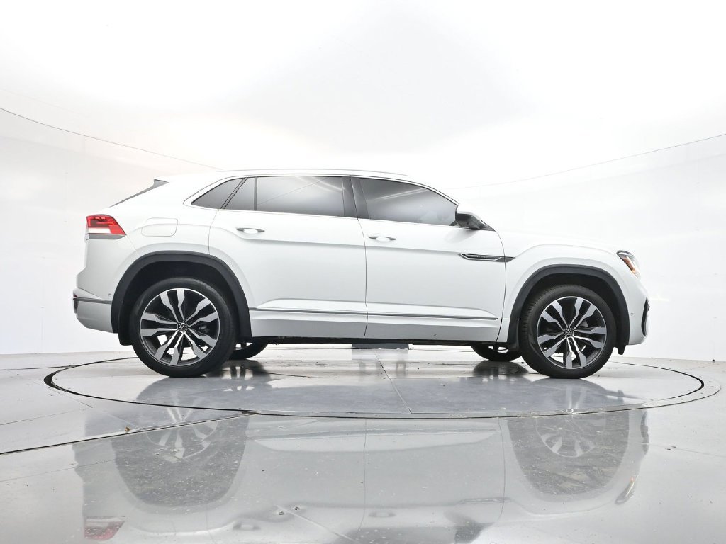 Used 2022 Volkswagen Atlas Cross Sport SEL Premium R-Line AWD/4WD image 35