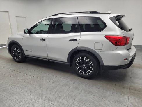 Used 2019 Nissan Pathfinder SL AWD/4WD image 3