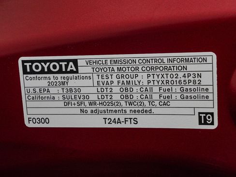 Used 2023 Toyota Highlander LE image 30