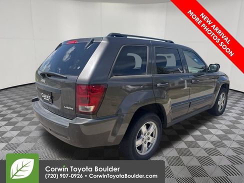 Used 2005 Jeep Grand Cherokee Laredo AWD/4WD image 7