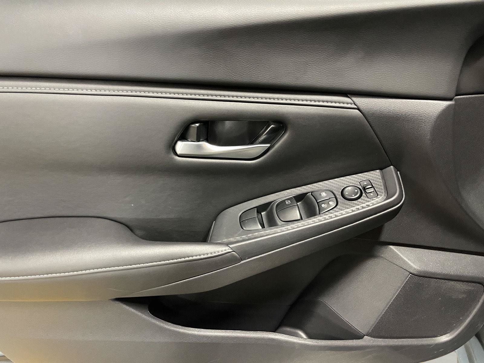 Used 2025 Nissan Sentra SV w/ All-Weather Package FWD image 27