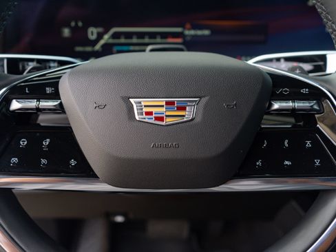 Used 2025 Cadillac Escalade Sport w/ Touring Package AWD/4WD image 11