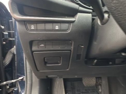 Used 2022 MAZDA MAZDA3 Sedan FWD image 9