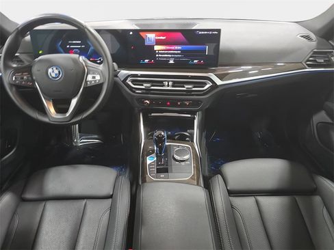 Certified 2023 BMW i4 eDrive35 image 9