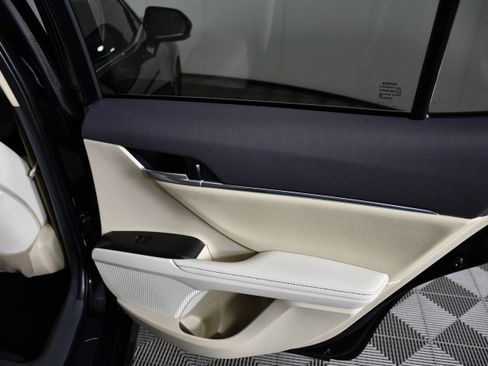 Used 2024 Toyota Camry XLE FWD image 44