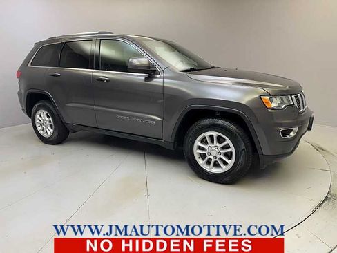 Used 2019 Jeep Grand Cherokee Laredo w/ Security & Convenience Group AWD/4WD image 7