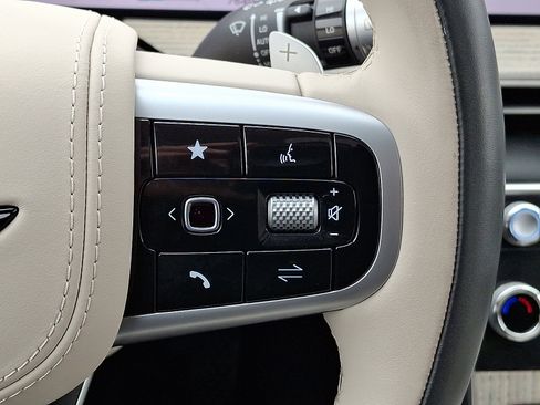 Certified 2025 Genesis GV80 3.5T Prestige image 23