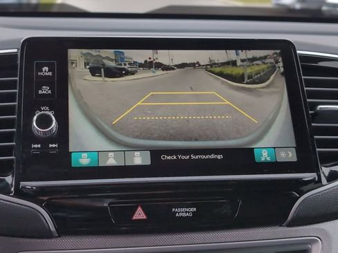 Used 2024 Honda Ridgeline Sport image 15