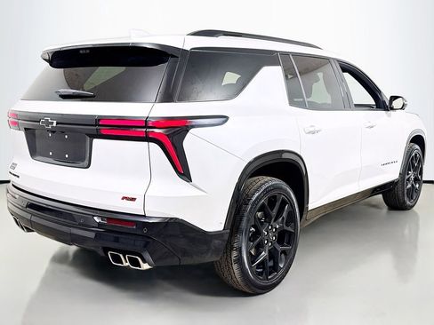 Certified 2025 Chevrolet Traverse RS image 4