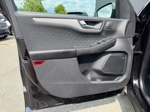 Used 2020 Ford Escape SEL FWD image 18