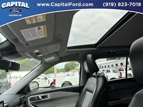 Certified 2022 Ford Explorer XLT w/ Equipment Group 202A AWD/4WD image 22