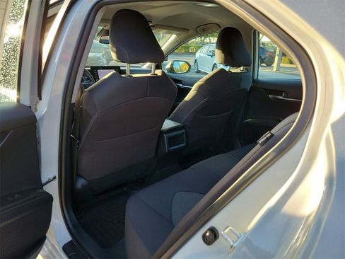 Used 2023 Toyota Camry LE image 9