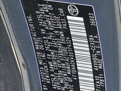 Used 2025 Toyota Camry SE image 25